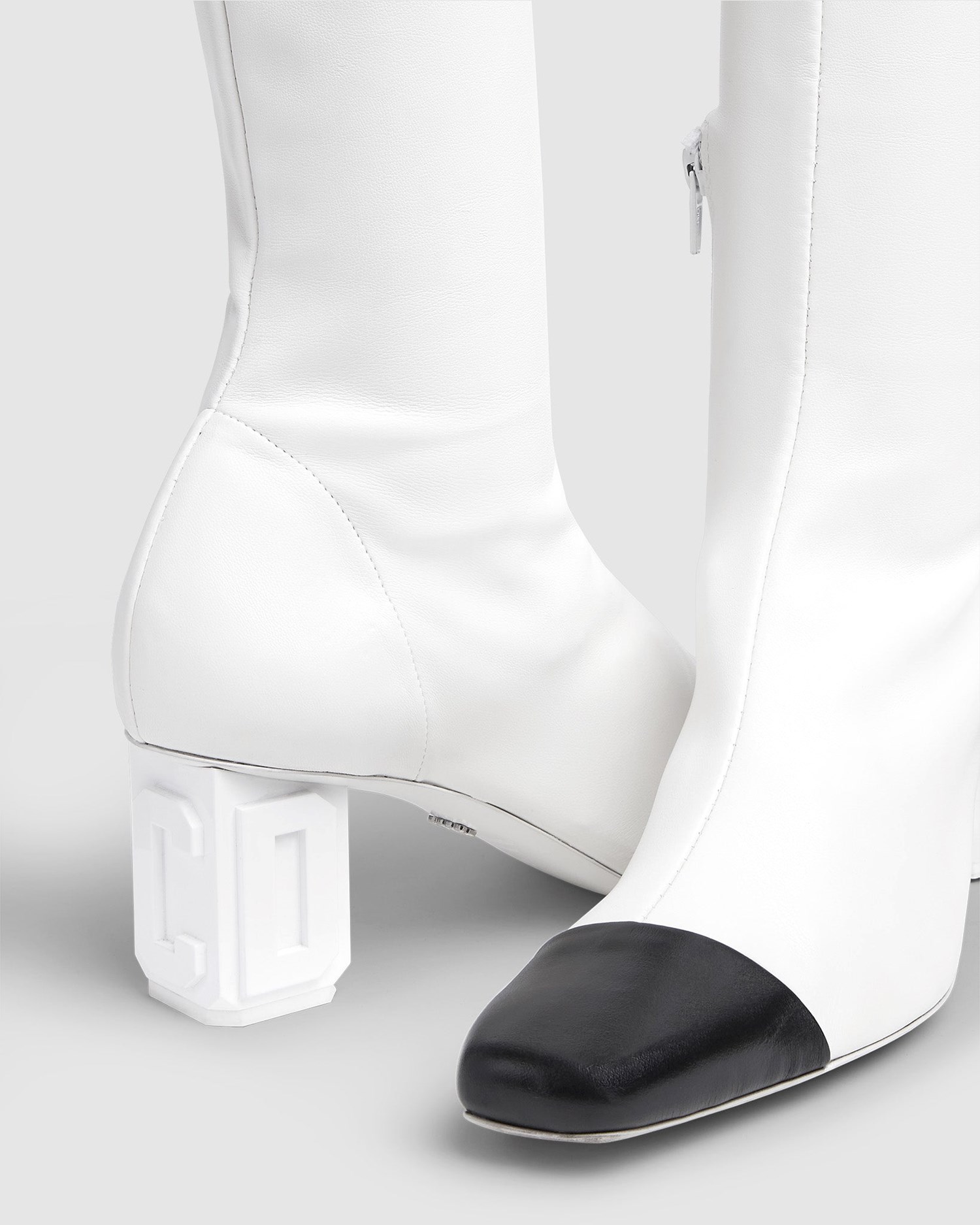 Cuissardes GCDS Logo Embossed Over-the-knee Boots Femme Blanche | 268917-IEF