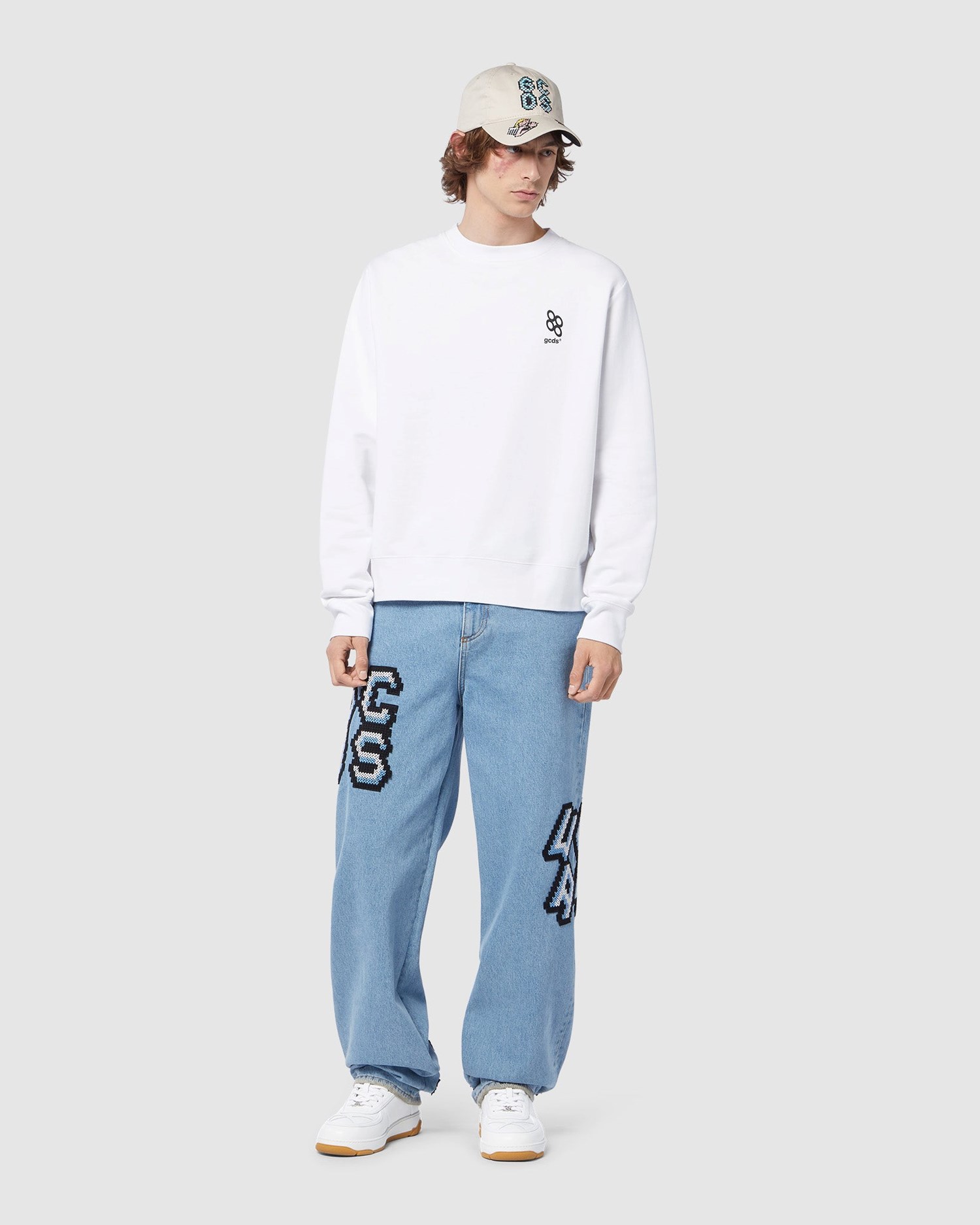 T Shirts GCDS Bliss Logo Regular Long Sleeves T-shirt Homme Blanche | 341608-YZS